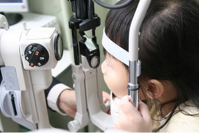 眼科保健及視光服務